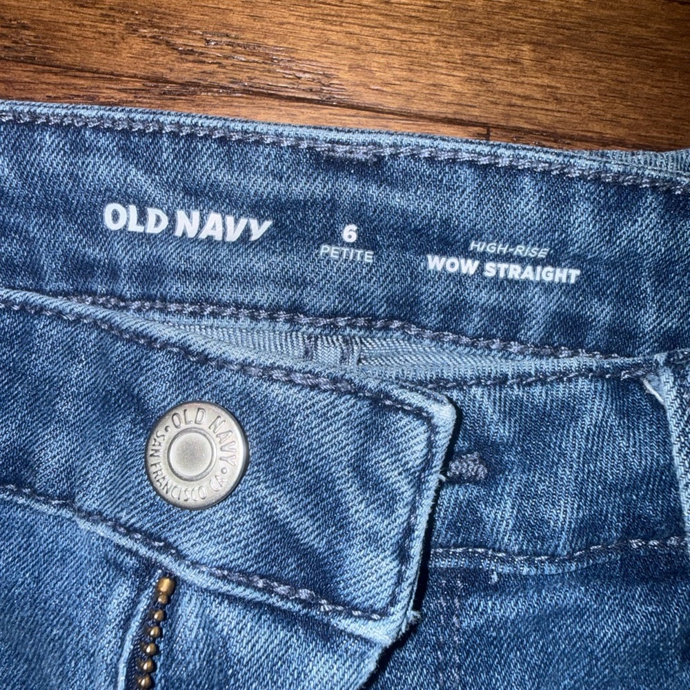 Old Navy Women's Blue Straight Leg Jeans - Picture 2 of 4